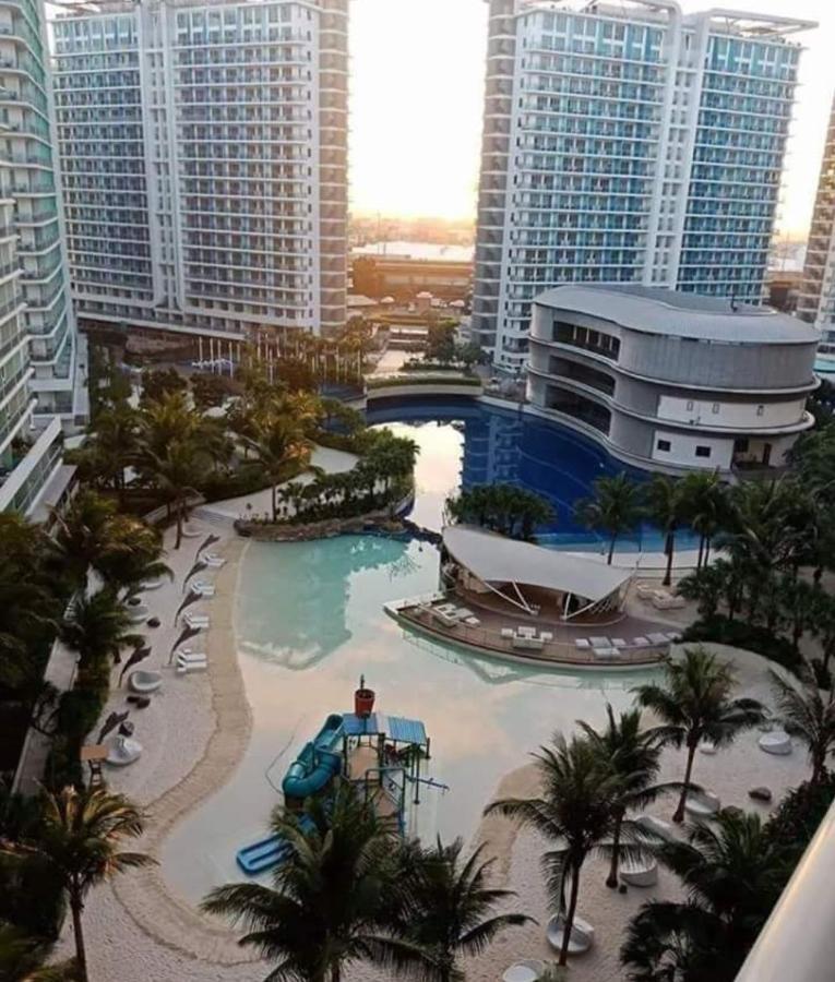 Home At Sm Bicutan Manila Exterior photo
